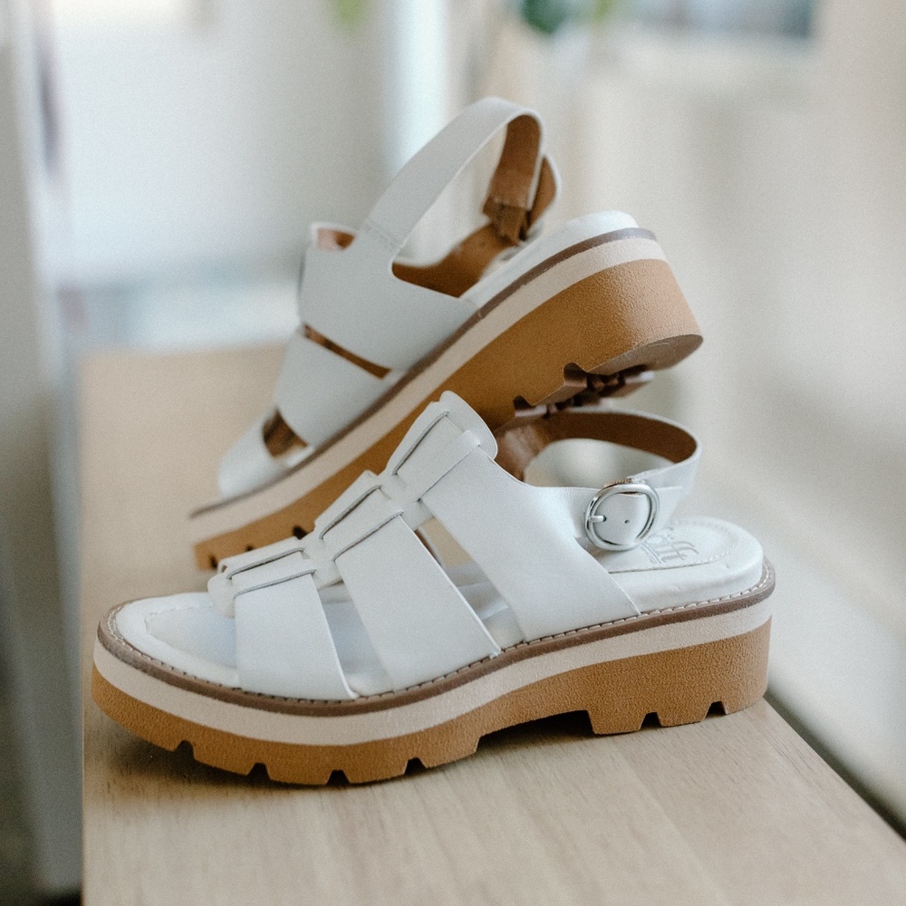 Sofft Patrina fisherman lug sole leather sandals, white womens 7